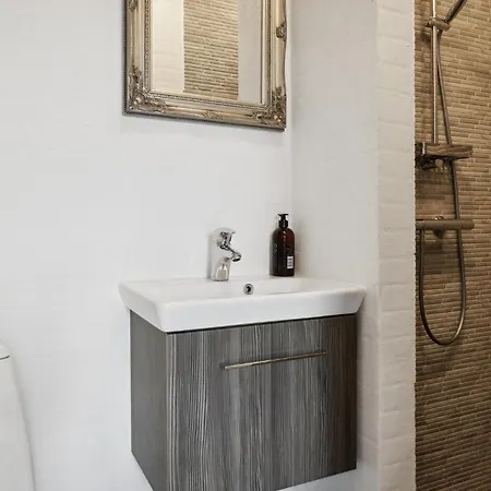 In With Sauna Tatil Evi