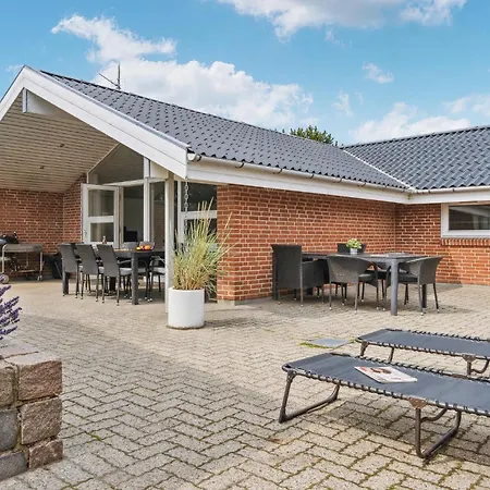 In With Sauna Tatil Evi